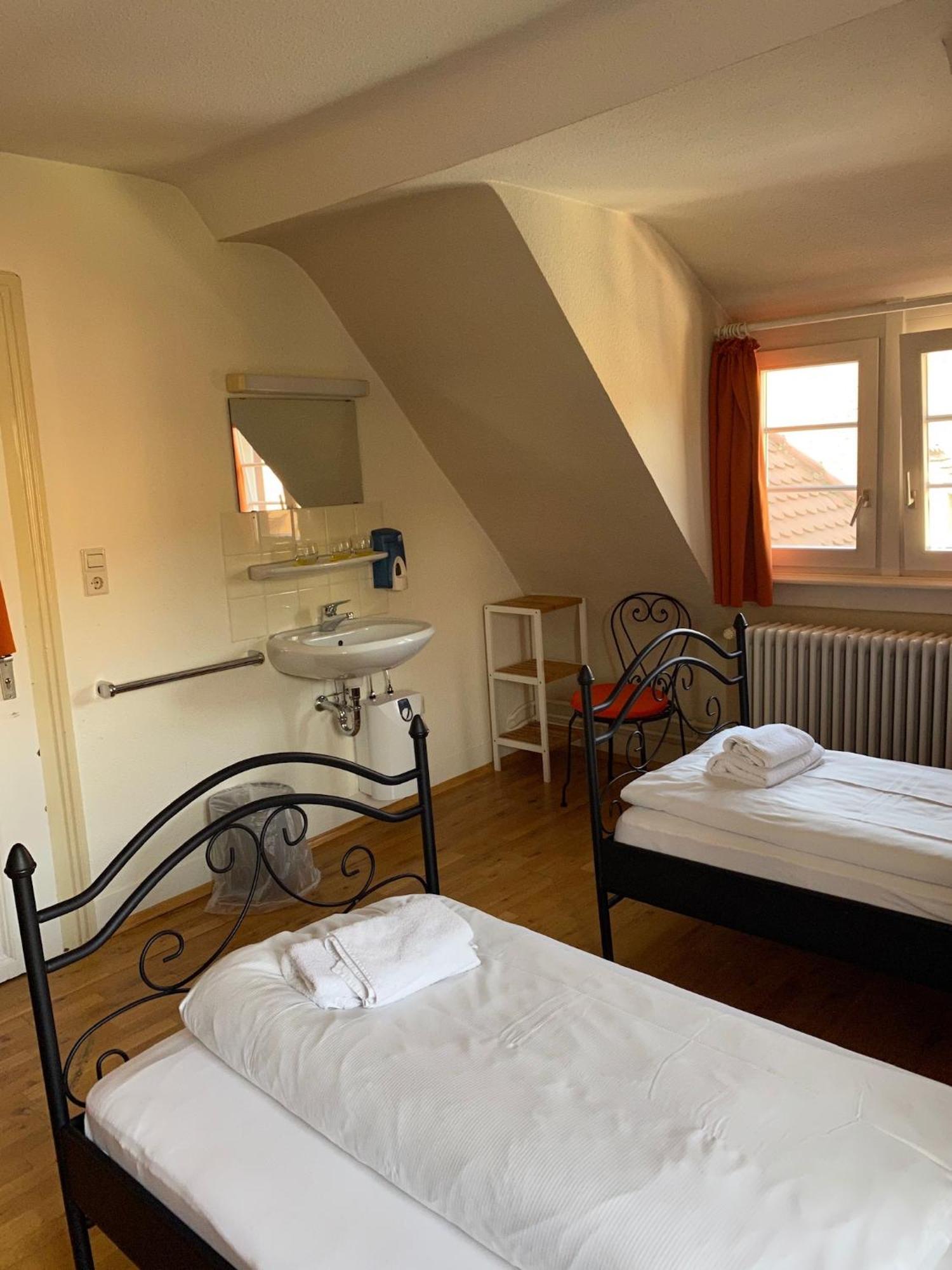Hotel Gasthaus Schuetzen Friburgo em Brisgóvia Quarto foto