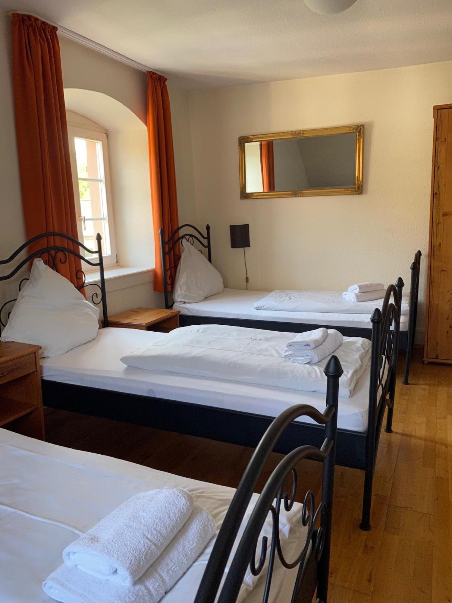 Hotel Gasthaus Schuetzen Friburgo em Brisgóvia Quarto foto